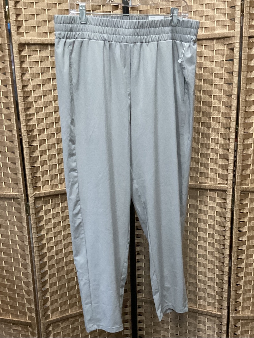 Zella Women’s Performance Light Gray Cropped Ankle Pants